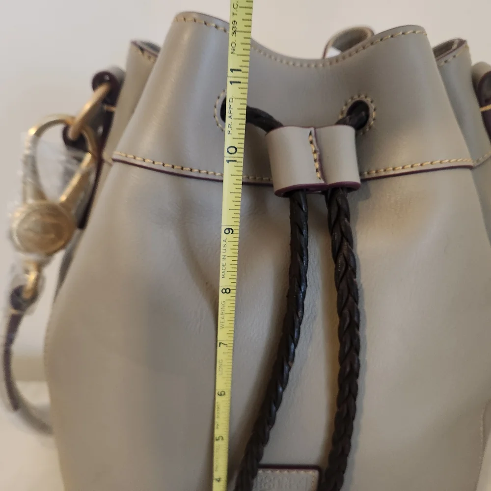 NWT Dooney & Bourke Hattie Drawstring Florentine Leather Bucket Bag Wallet - Picture 10 of 15